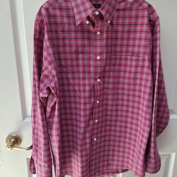 f Men's Pink Plaid Shirt Size M. LIKE NEW - Picture 1 of 3